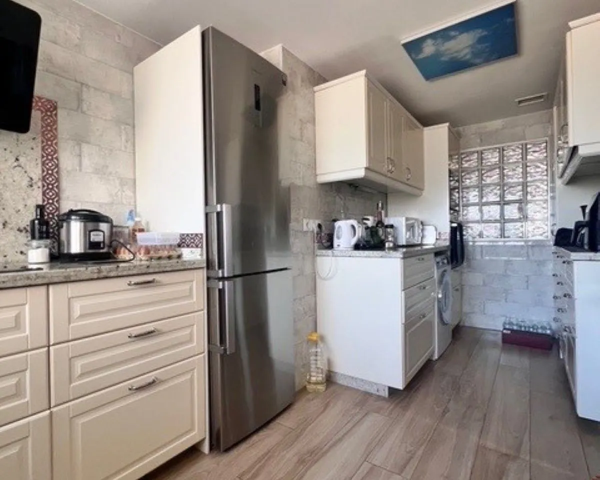 096ddeb1-633f-45ba-9373-1d5aeeaa9e69