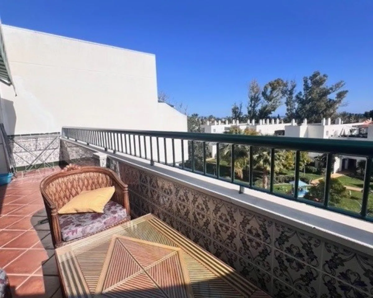 e427efe6-cd08-436f-90a3-32a9f7689761