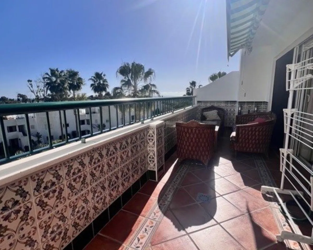 ef72714c-627a-4e1a-a8c3-00e863b24932