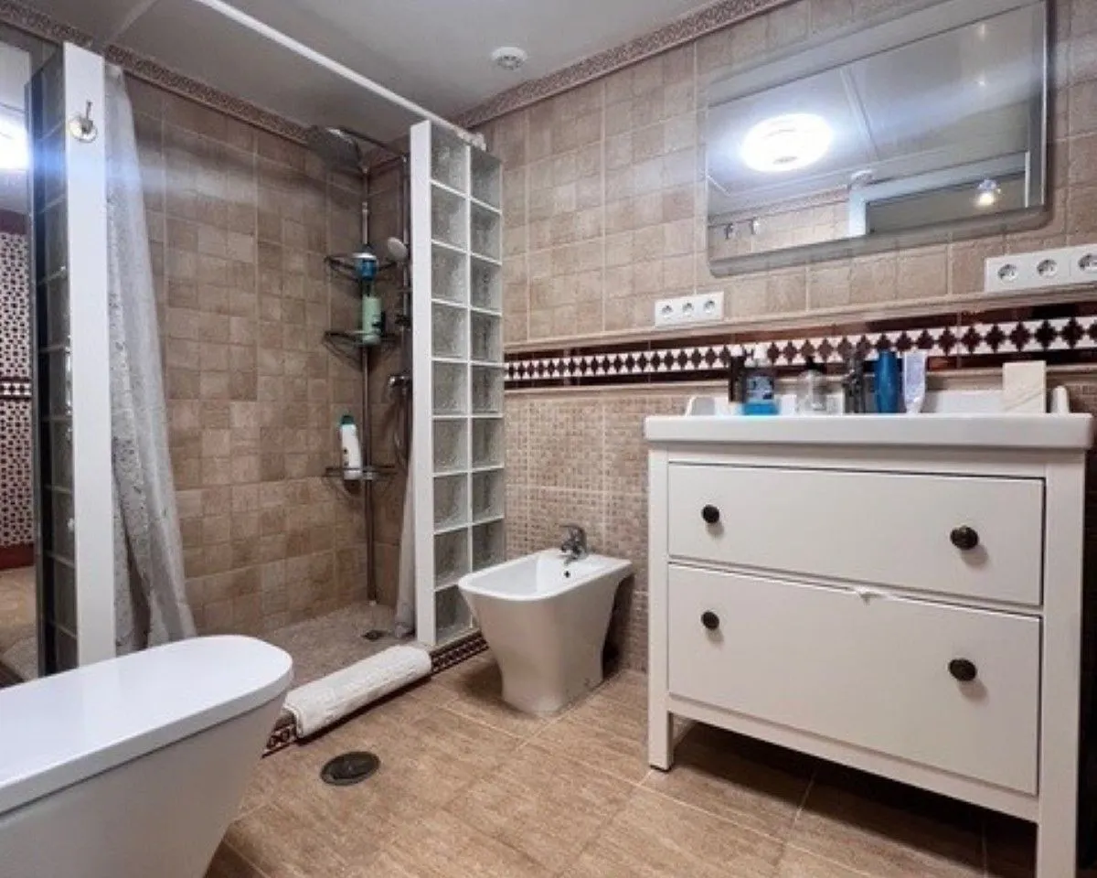 f76a02fe-5eb5-4d33-99cd-509328cb6651