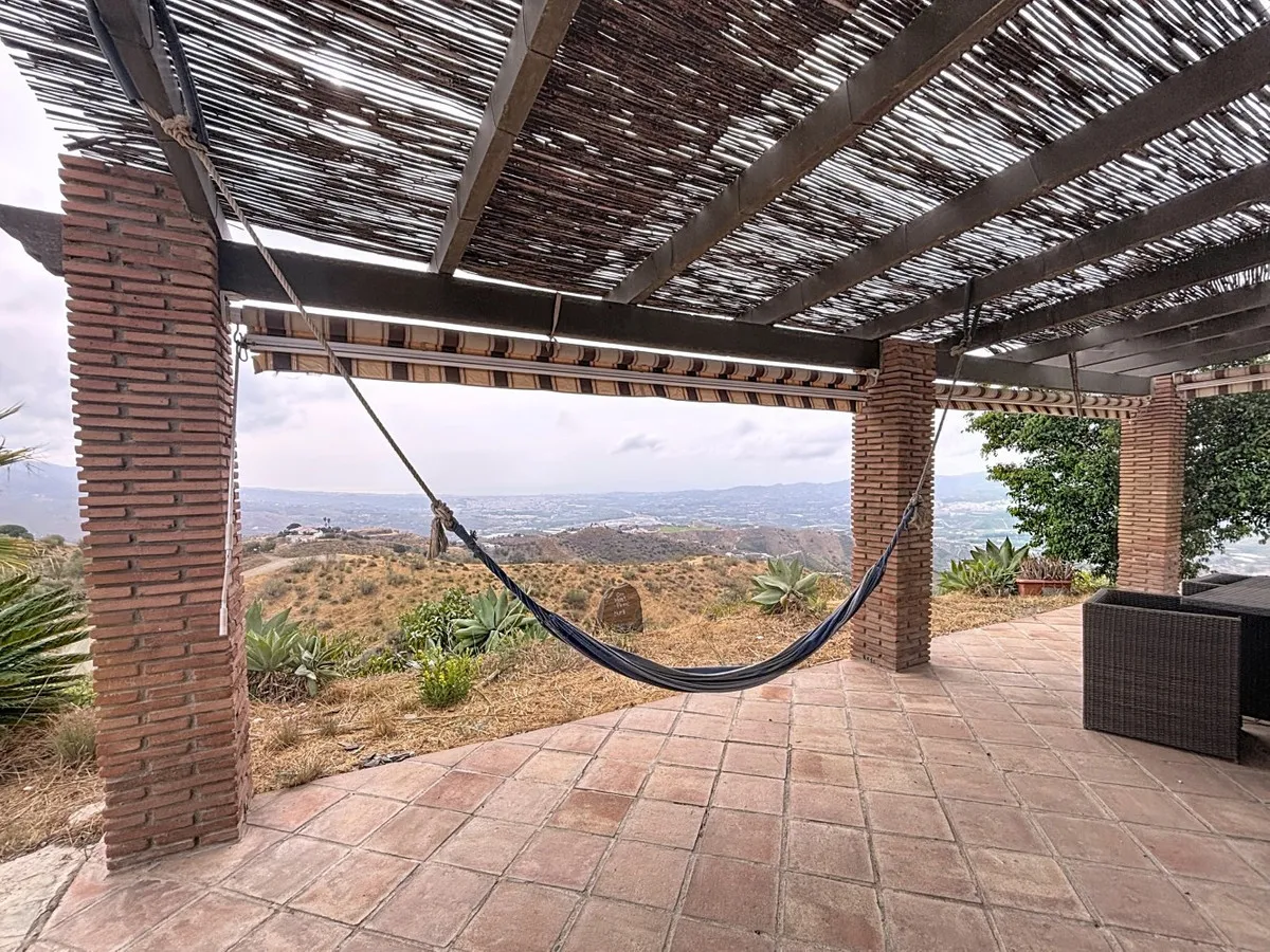 e02a78ae-836b-4818-a675-9ae4b11b2de8