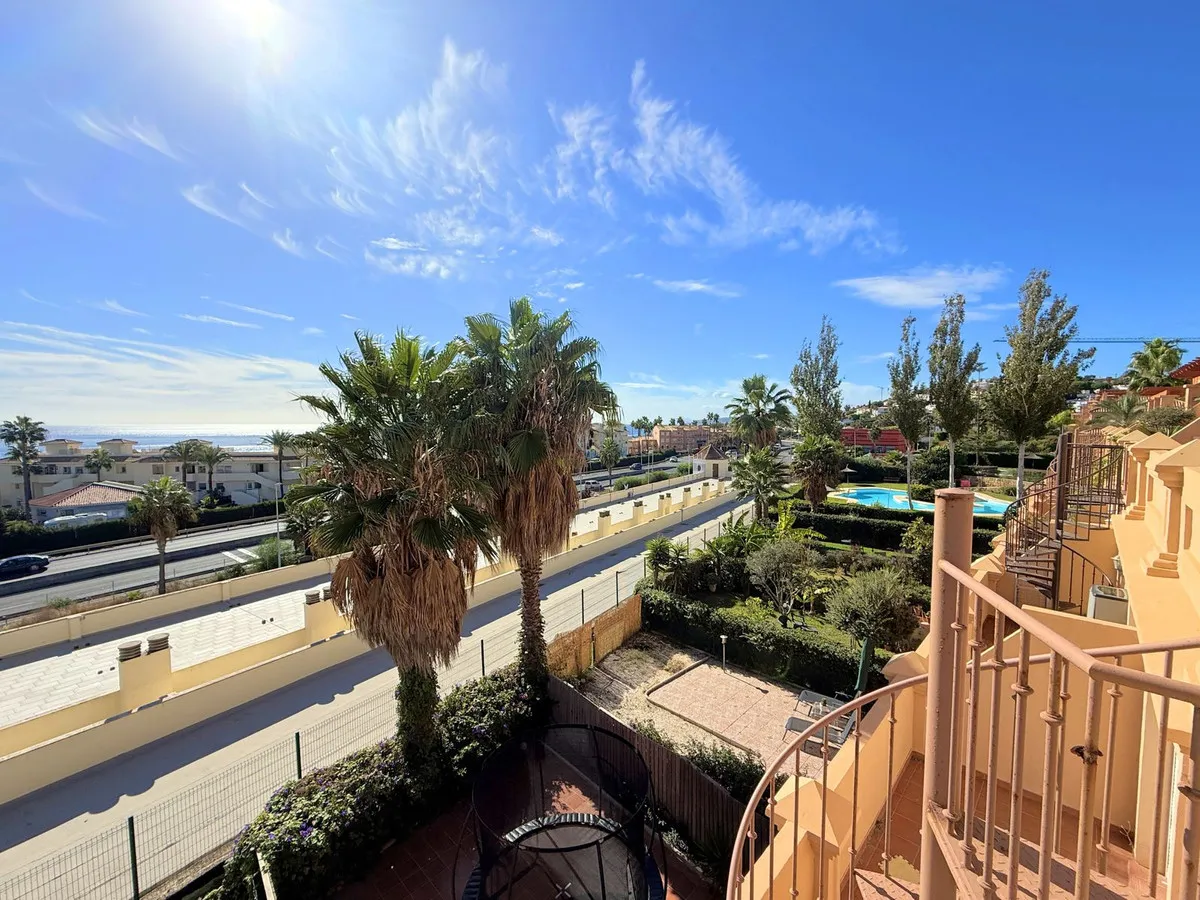 2572e434-3c3c-4c21-9119-585cd642737a