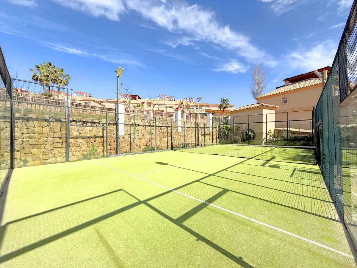 7693bccd-f1a0-4fe0-a931-c9047de5b949