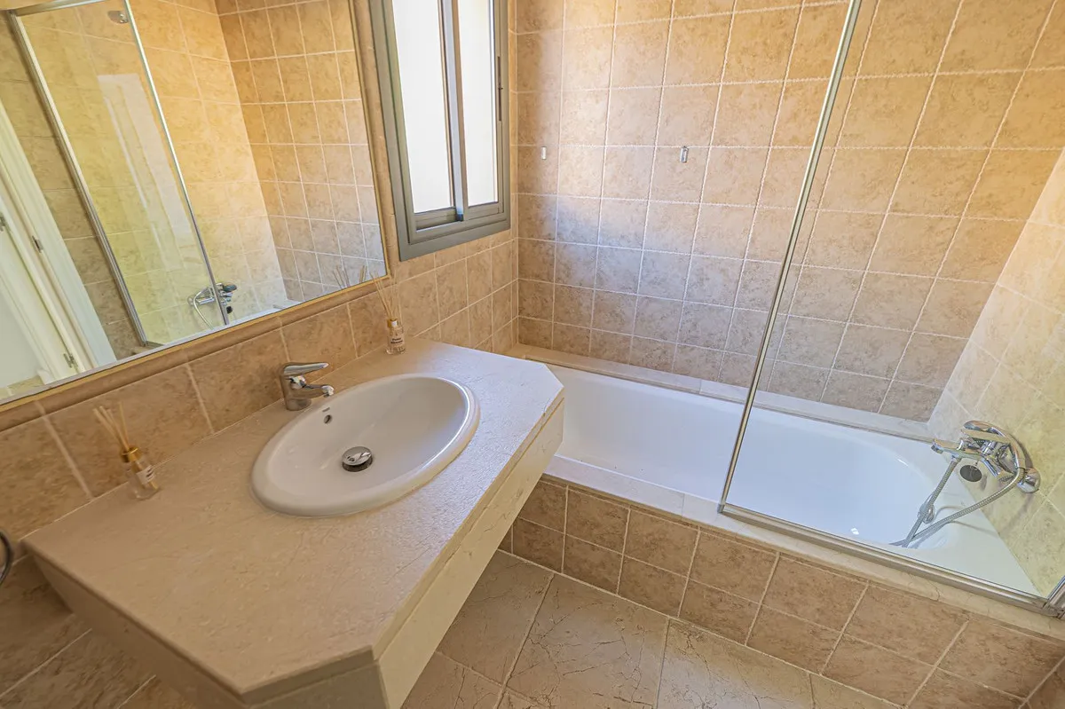 06576b0f-a531-41e3-abc4-e0514403026b