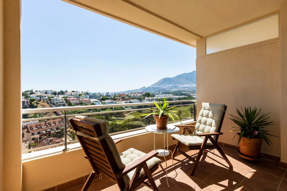 d3891167-0555-4bb5-8a57-5d7236990906