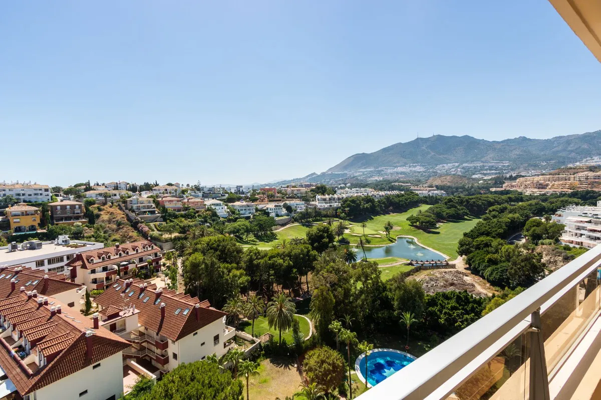 d6198a9b-2970-4052-bcd1-6b486e32a700