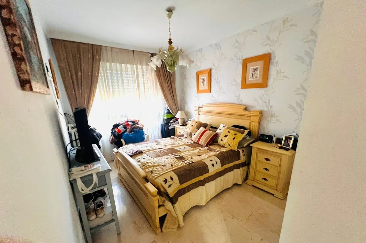 4ef256e4-fd3d-498a-853d-436a084d2c1a