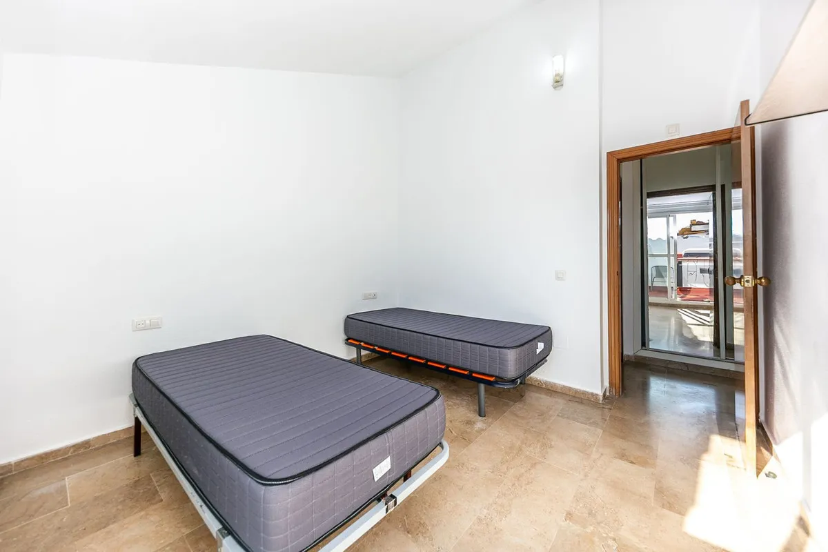 49f08899-1011-42b9-a4f4-4a4e6dcaad89