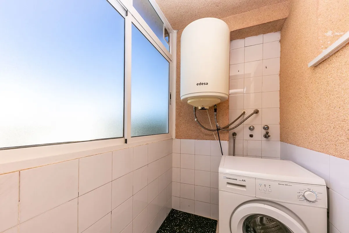 a371ed05-6c9b-4798-9581-3f0de261a0c1