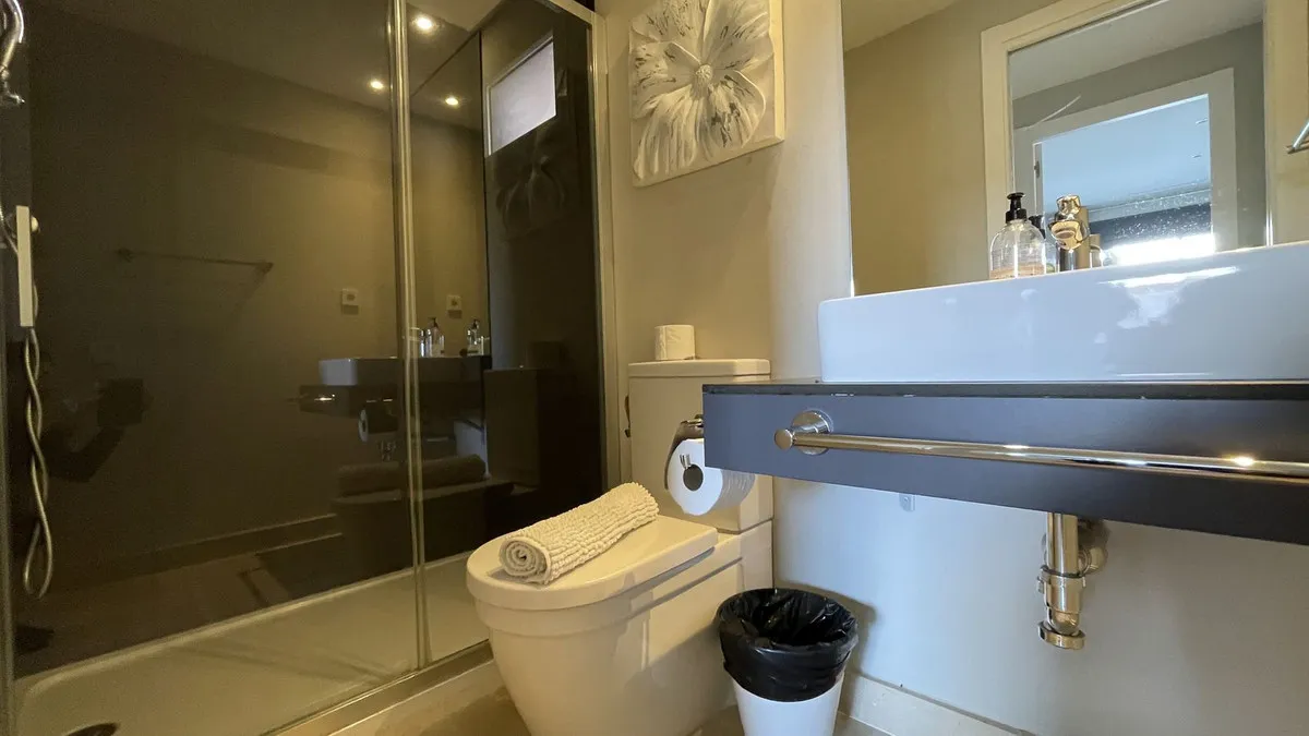 b76d8eac-6077-449f-b524-51c882d6f13e