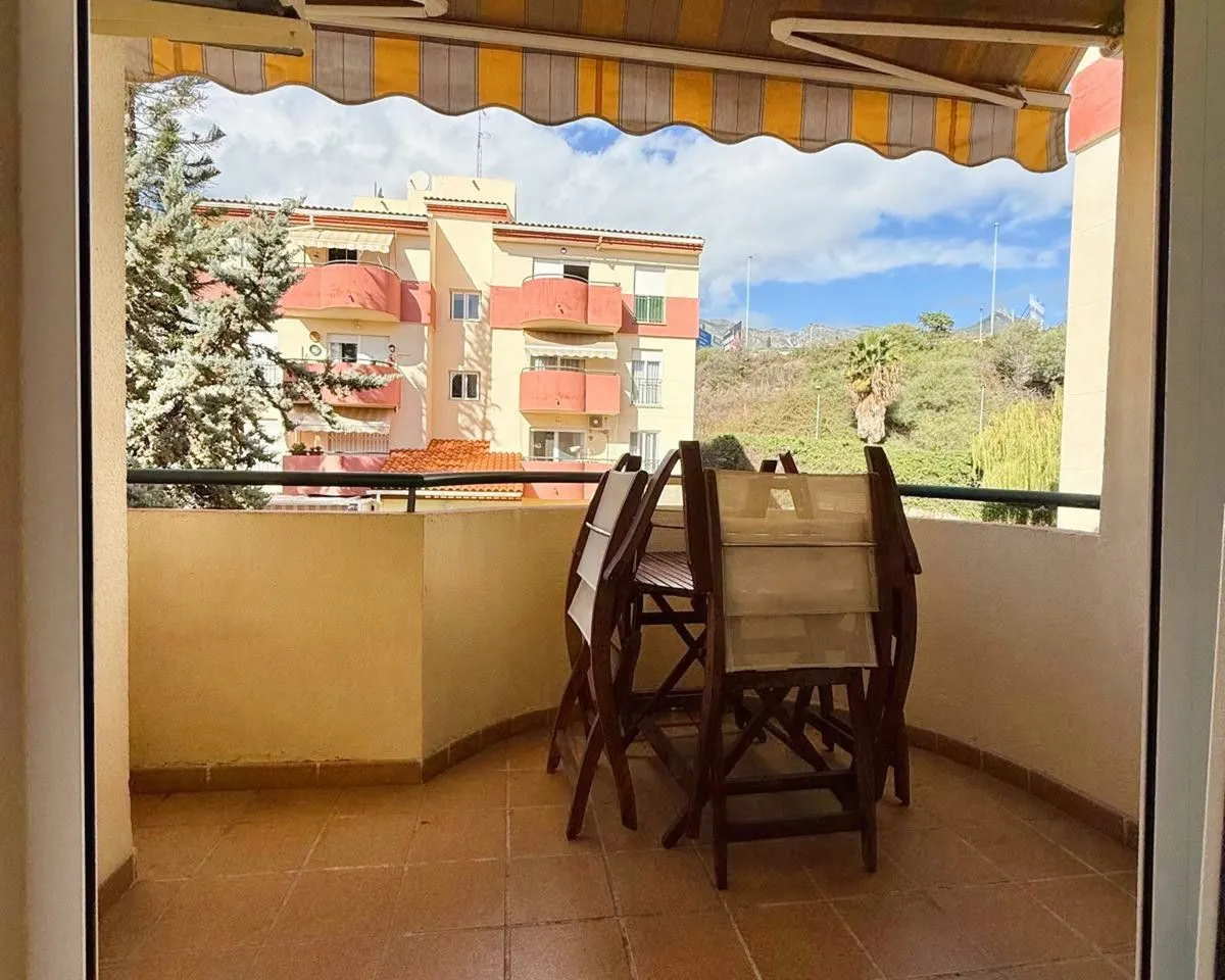 006565bb-85aa-467e-8c29-6a3e752e6664