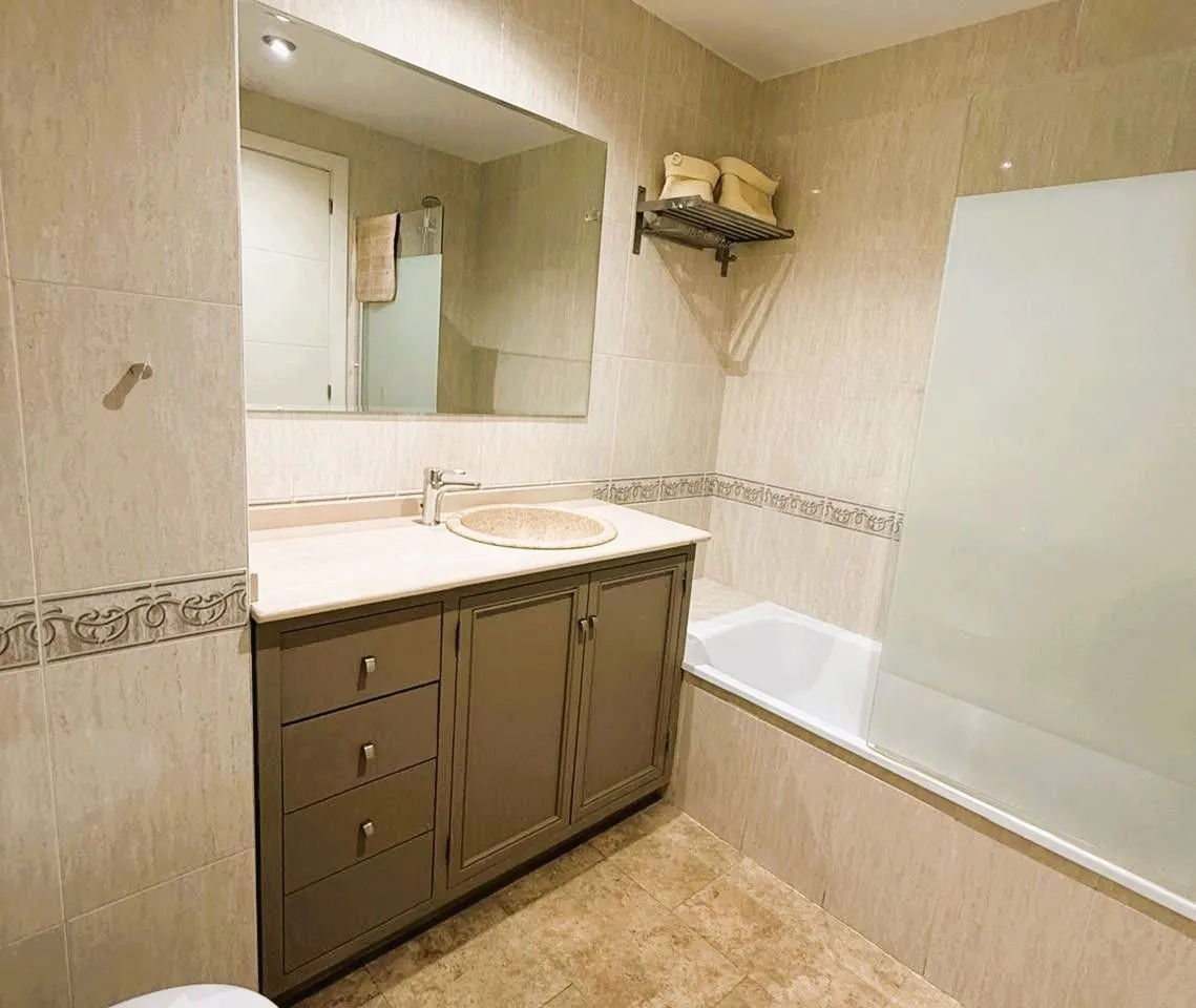 d1e23070-a6fd-46da-a965-77d11f1263ef