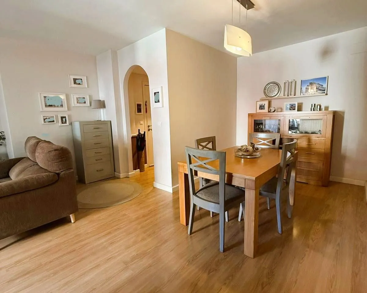 d51454fc-d062-48ee-b8b7-b043a98c9d27