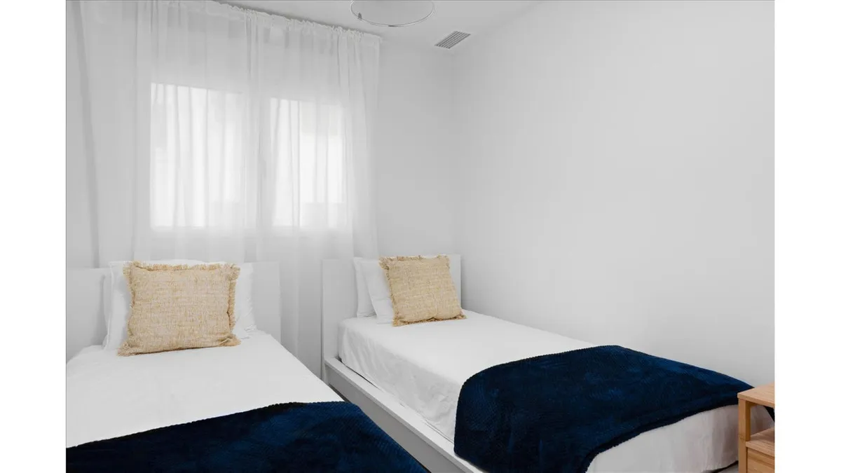 8cc63820-9fcb-40ce-8110-a76ec4485ad3