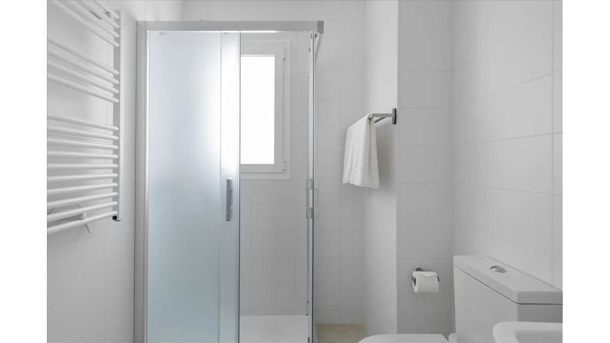 e8e0f2e9-5554-4c7d-986d-35cc61eb81ea