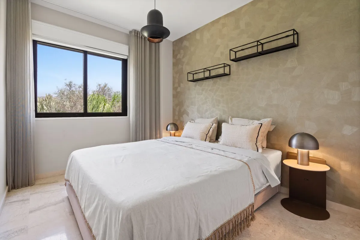 ba63690f-7586-4e7d-8430-1c712b7f7e9c