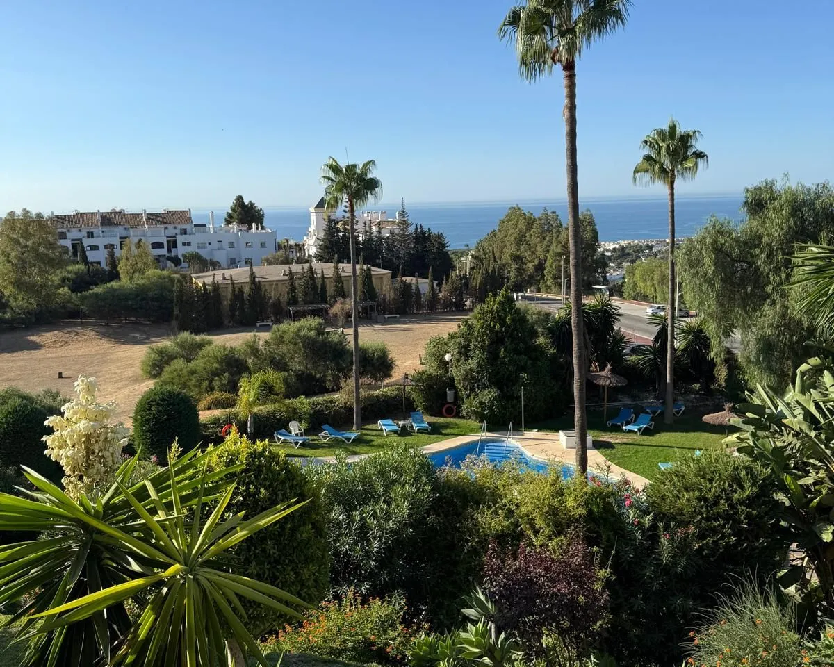 8a313cb2-35d1-46c5-b078-c310985ce5c6