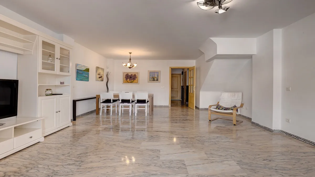 37703450-97b2-48c5-9def-a04ca13e48a5