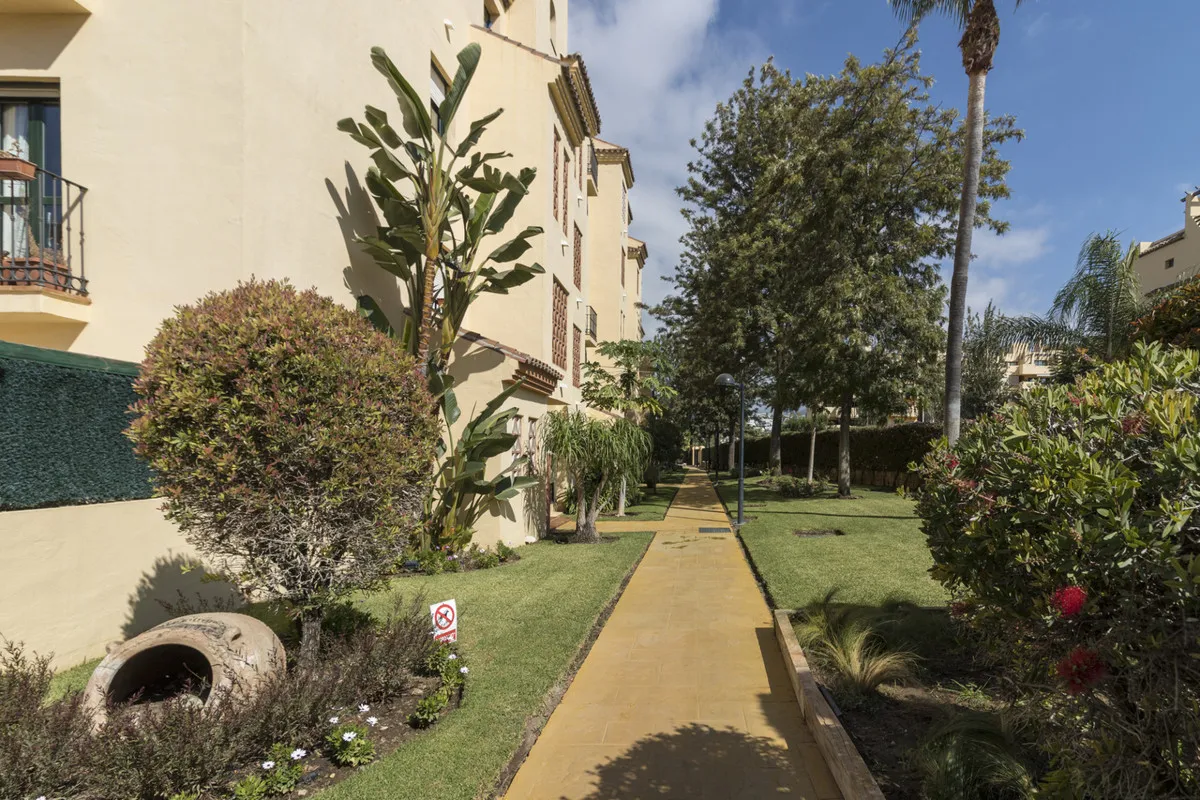 215814a2-5fa0-47a0-b83d-6e41a44b3ac4