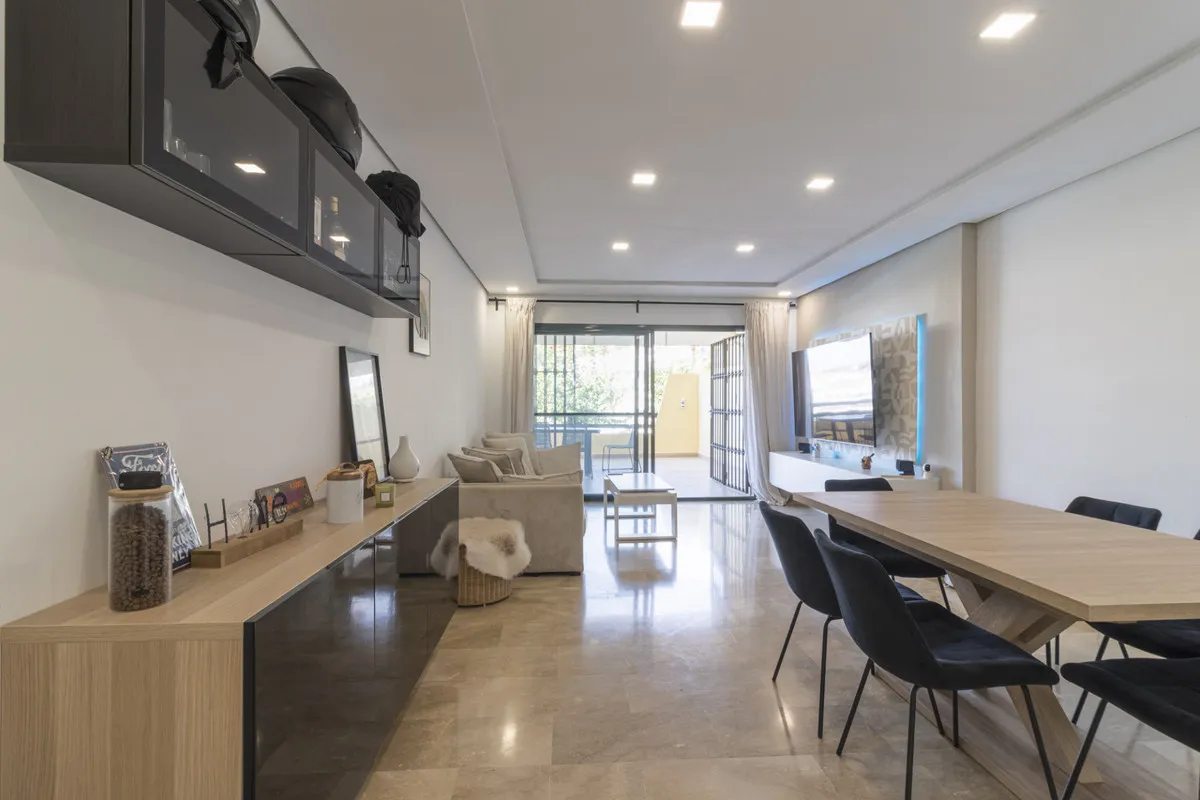 51b05b34-a359-4aa4-8a5a-f9abb2bc310f