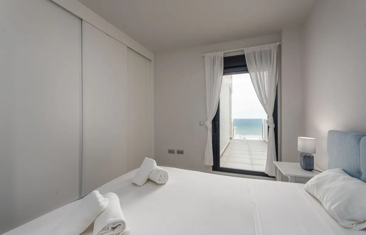 6c9b2093-e828-429a-af04-d2a816d91e5e