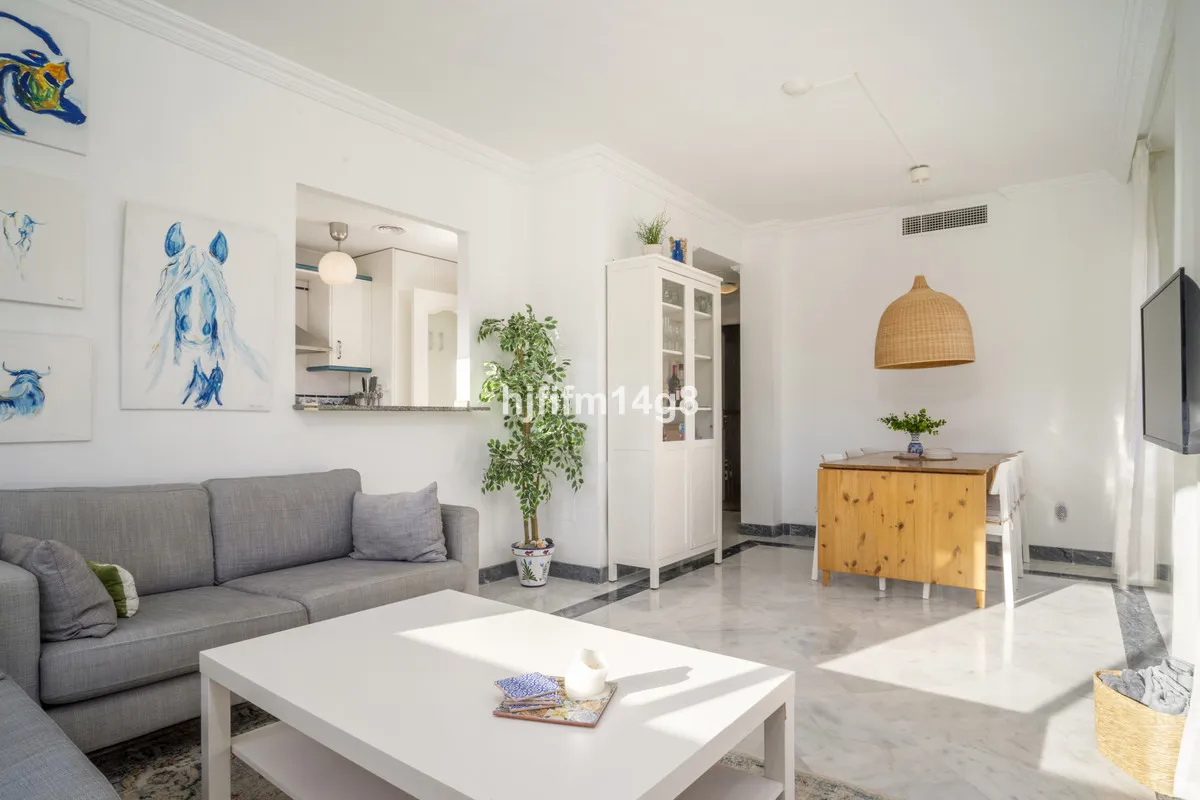 eed86143-1a99-4aea-afa3-ad2d00bc258b