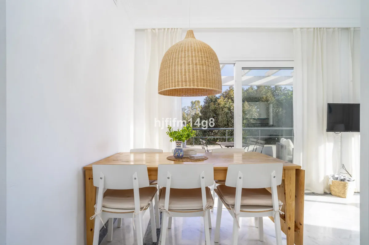 f0ee71e4-1747-47cb-afba-2e583624b098