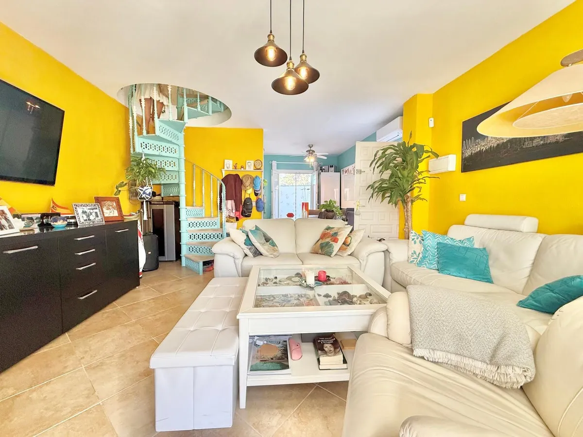 25527c96-f2d3-4987-a1b5-0fea2f0b56a4