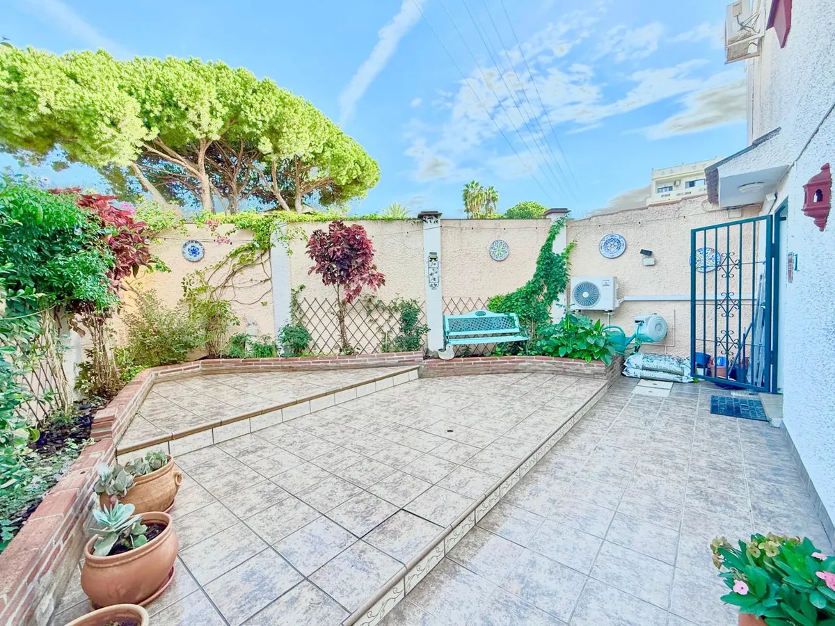 94387a9d-5151-4d24-a155-1d7d9a223950