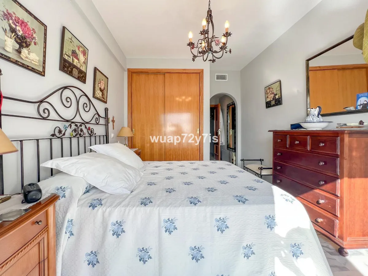 9b982e93-4e8c-4b26-8ed5-cc767fabb469