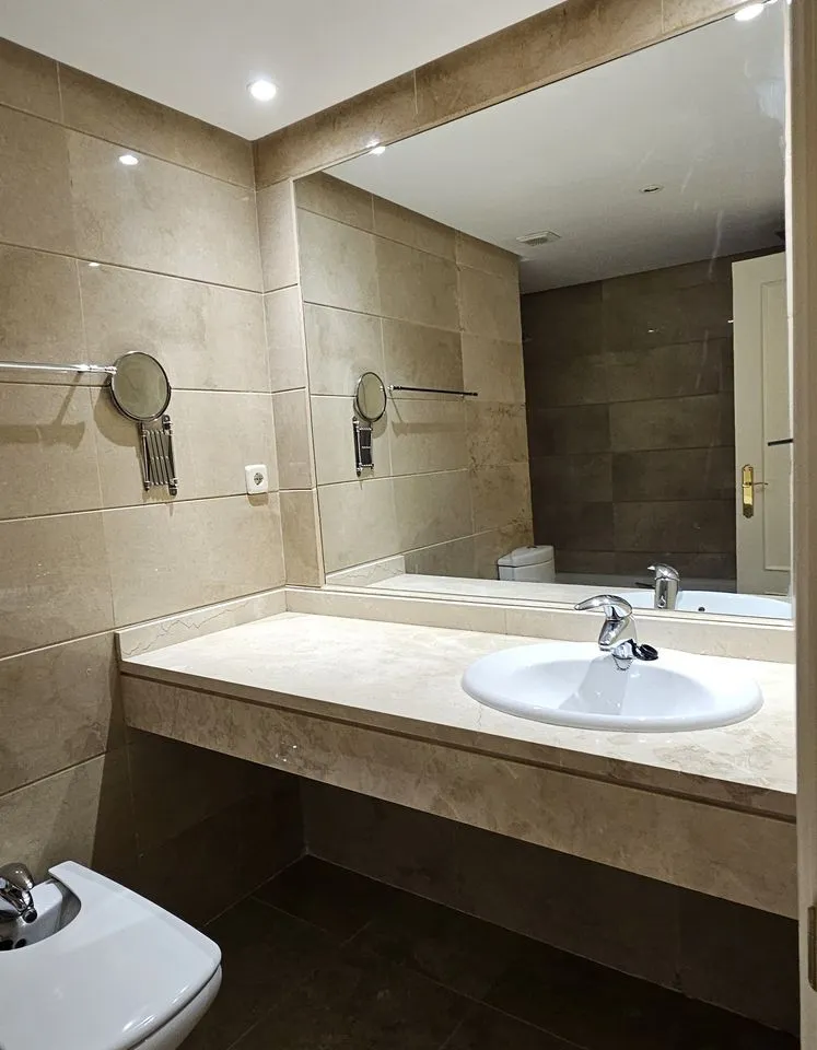 8806c025-17f8-4764-9f78-3de47aa63628