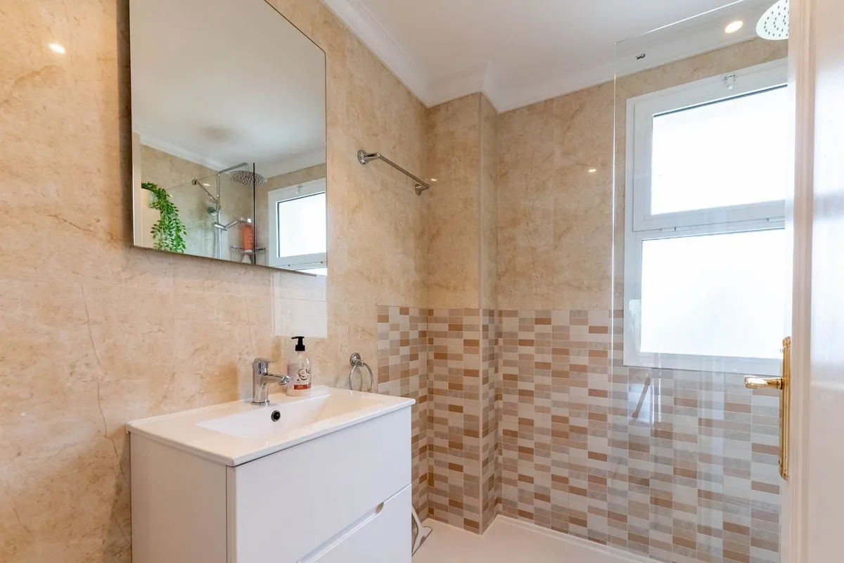 084f5238-bf85-4424-87a6-aa2cecb1c339