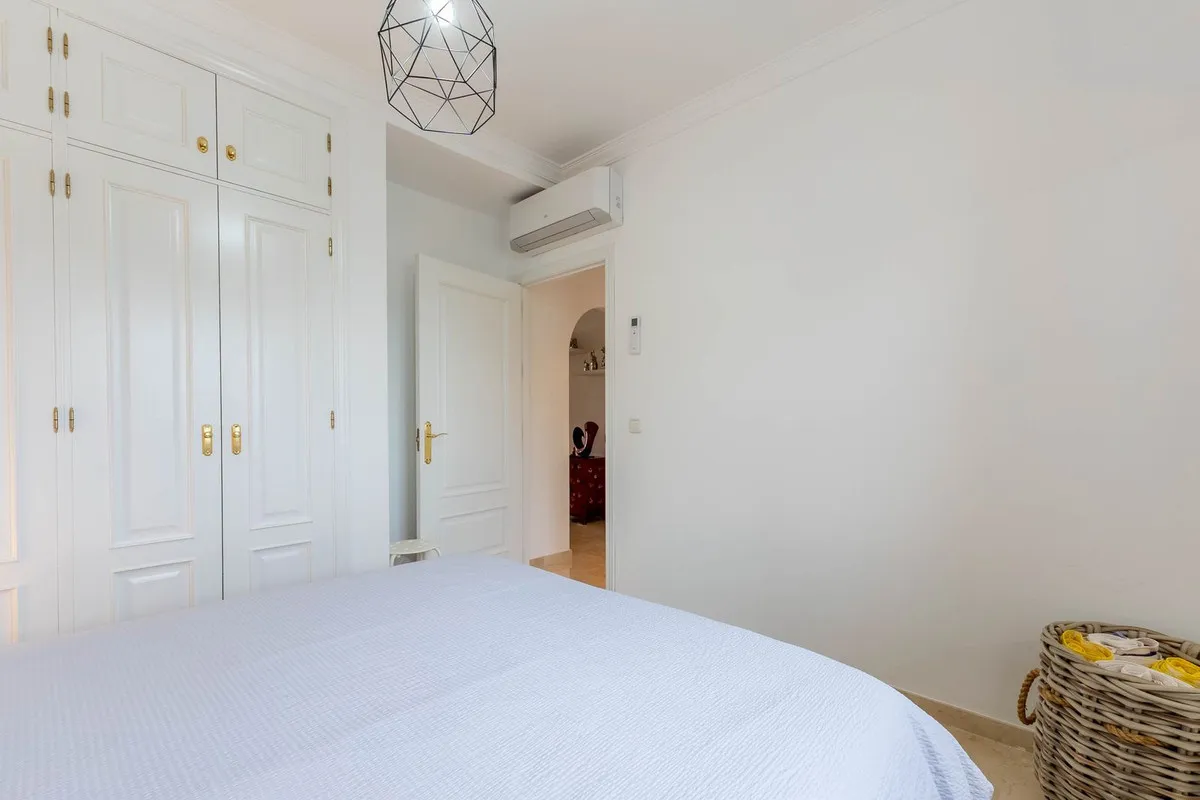 0f3b5b53-24e3-476b-8b84-83f7dd56c116