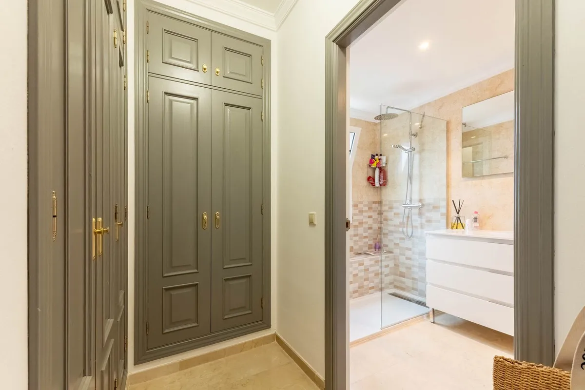 29329c8d-91ce-41c3-9a4e-d38bf4b93fe0