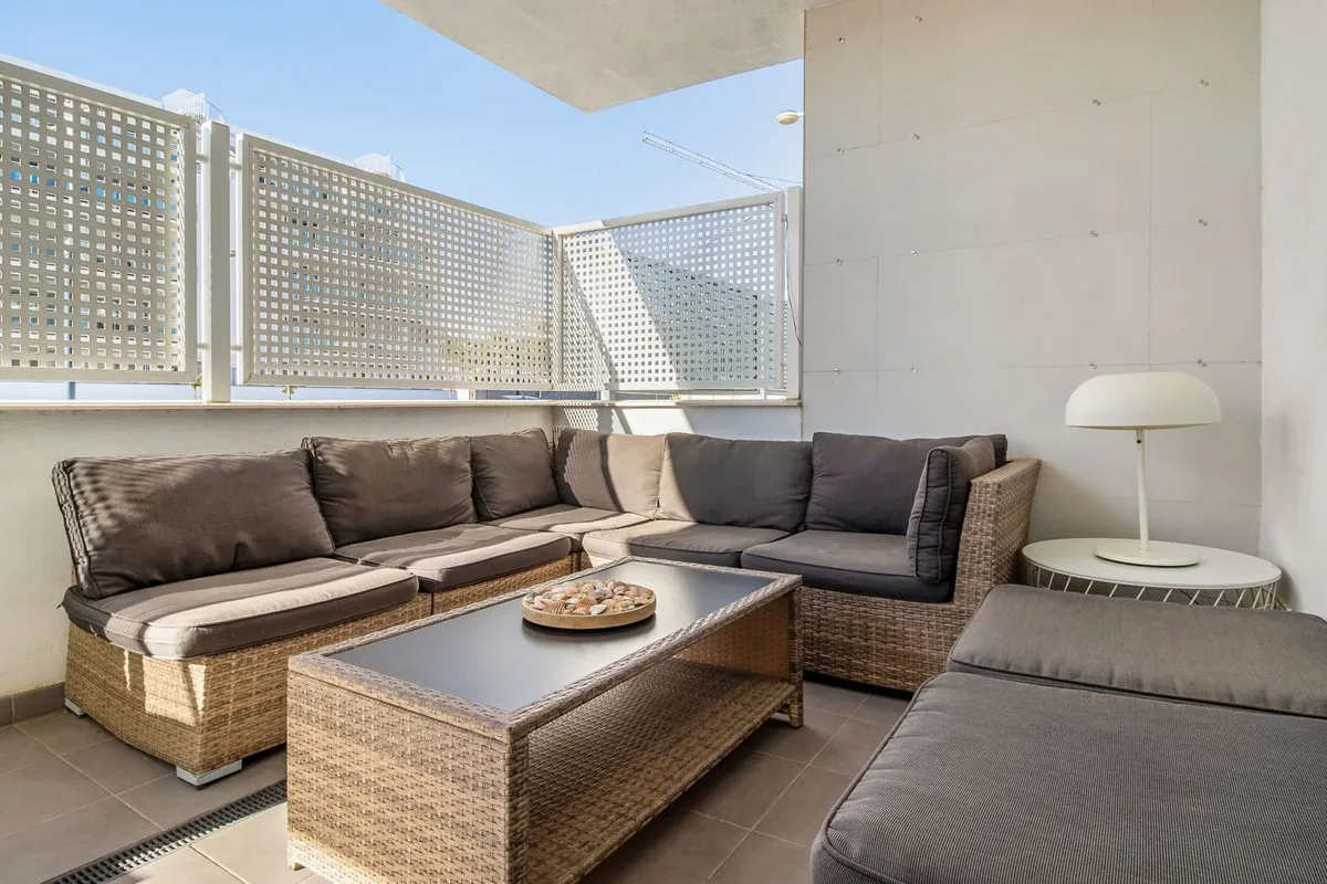 b361706c-6751-4349-aba4-c7742d2da7e1