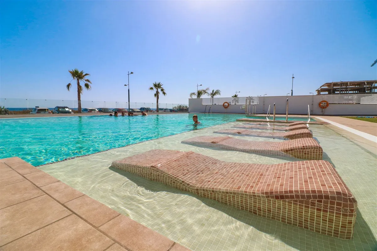 c4c1fd7f-6ce7-4dfa-a595-01816eb62d0a