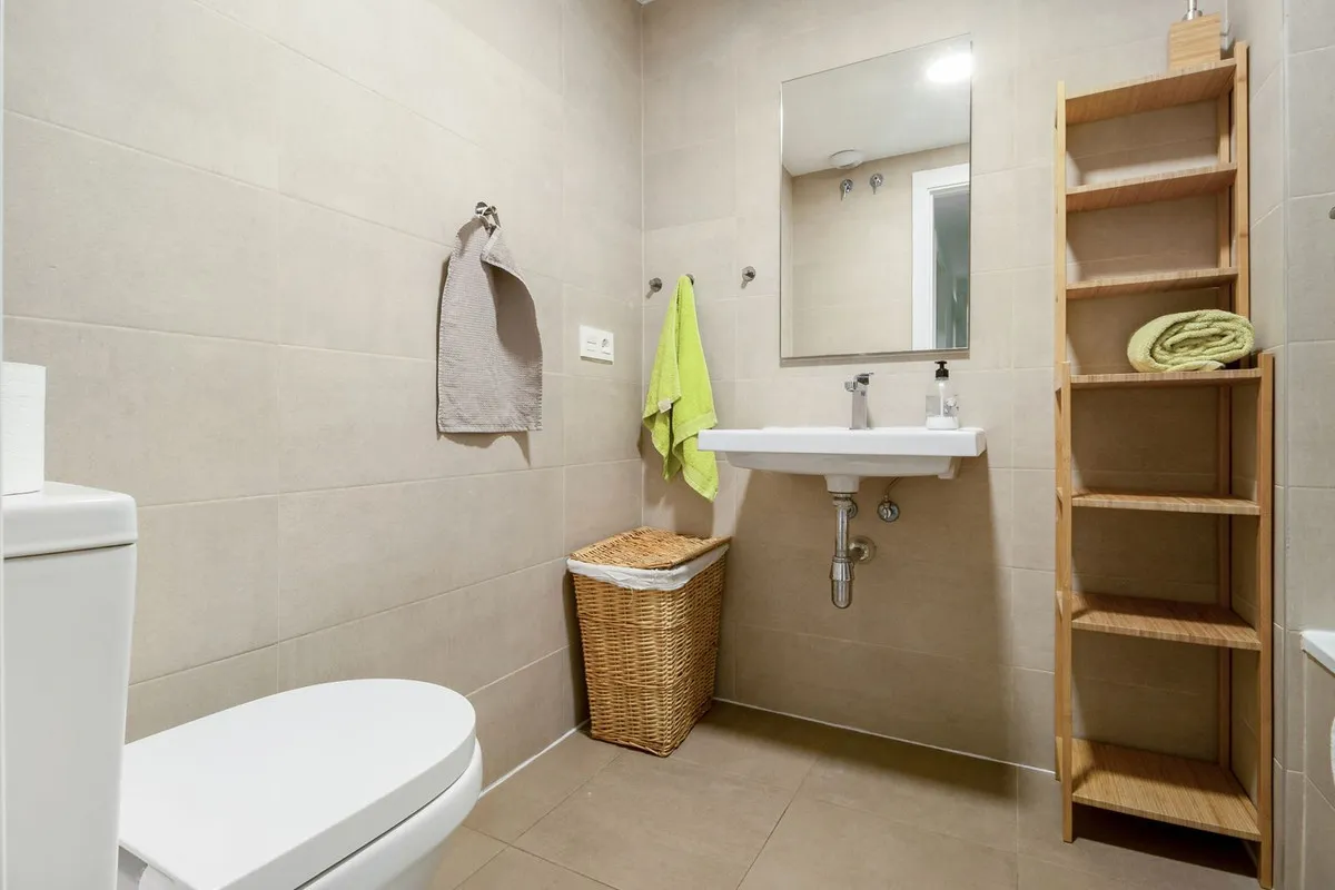 e0997420-bda3-4b17-8a79-3f1572f8c114