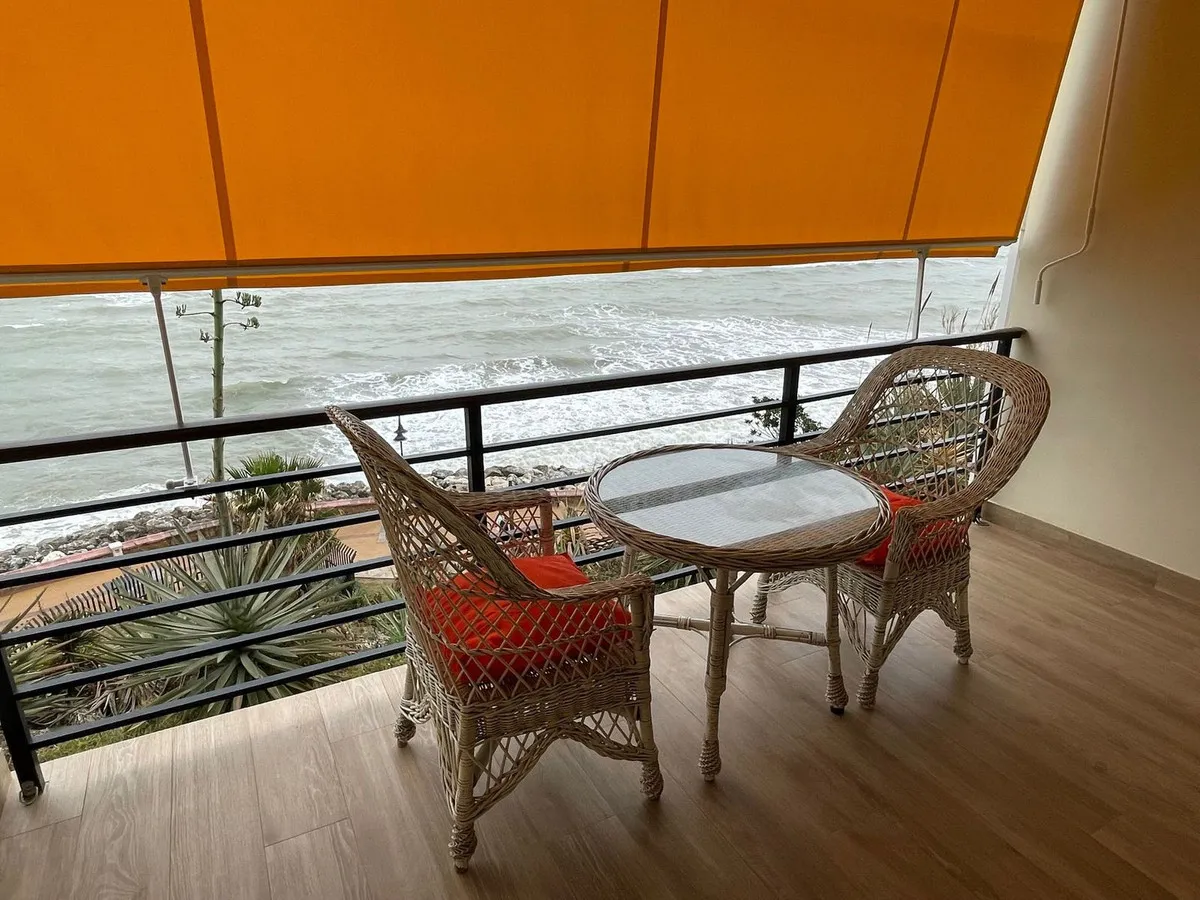 26ab7977-d6ed-4c9f-8f70-36413ec461e8