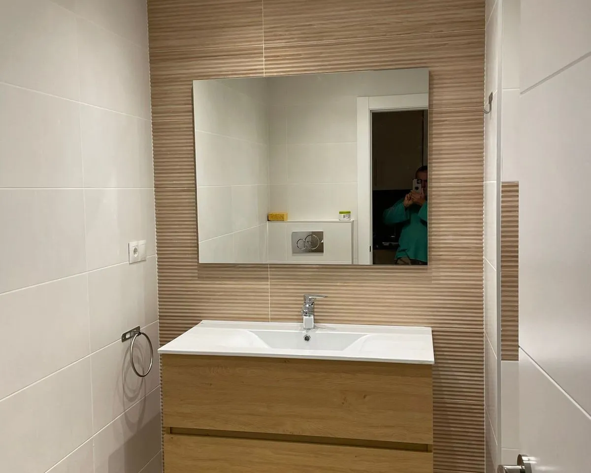 40f4c3bd-37f7-4794-9f51-97423e949a0f