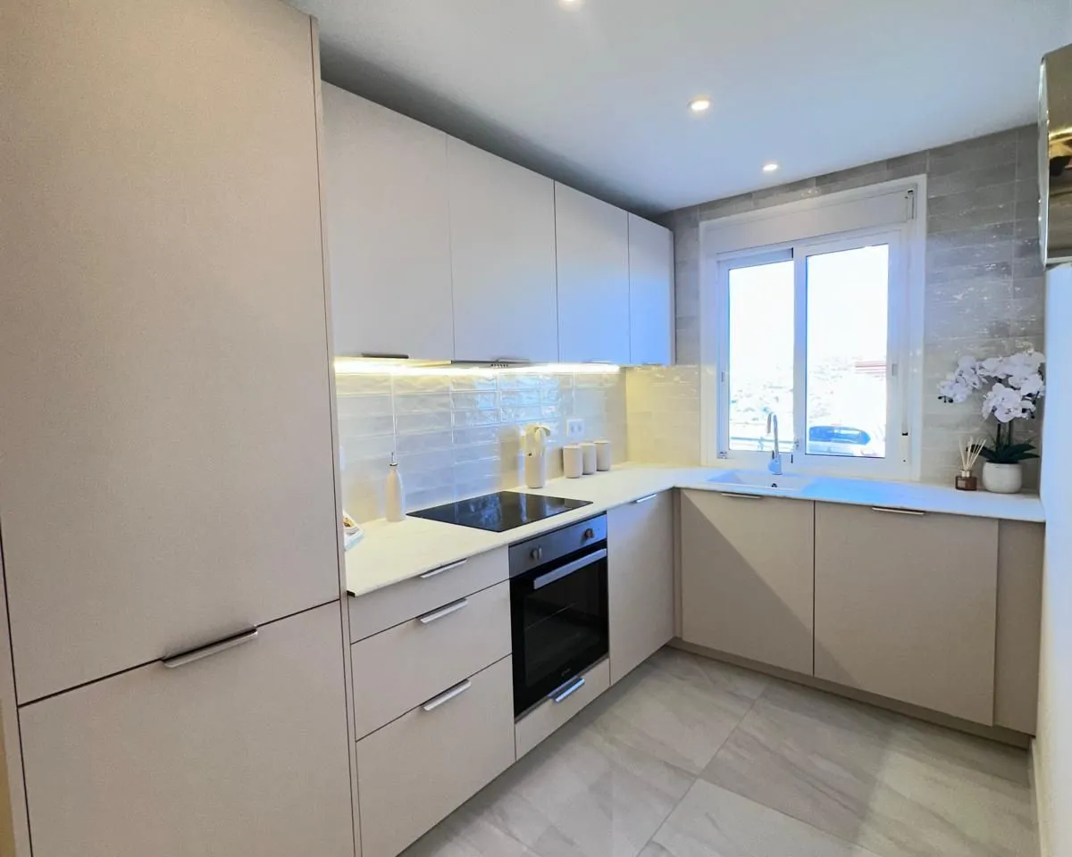 288c3f26-4664-413a-8175-3ccb6fcee544