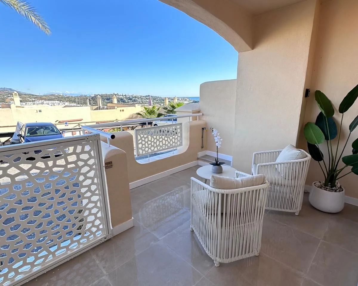 abbec5da-2994-4c8f-a28e-f20baa230859