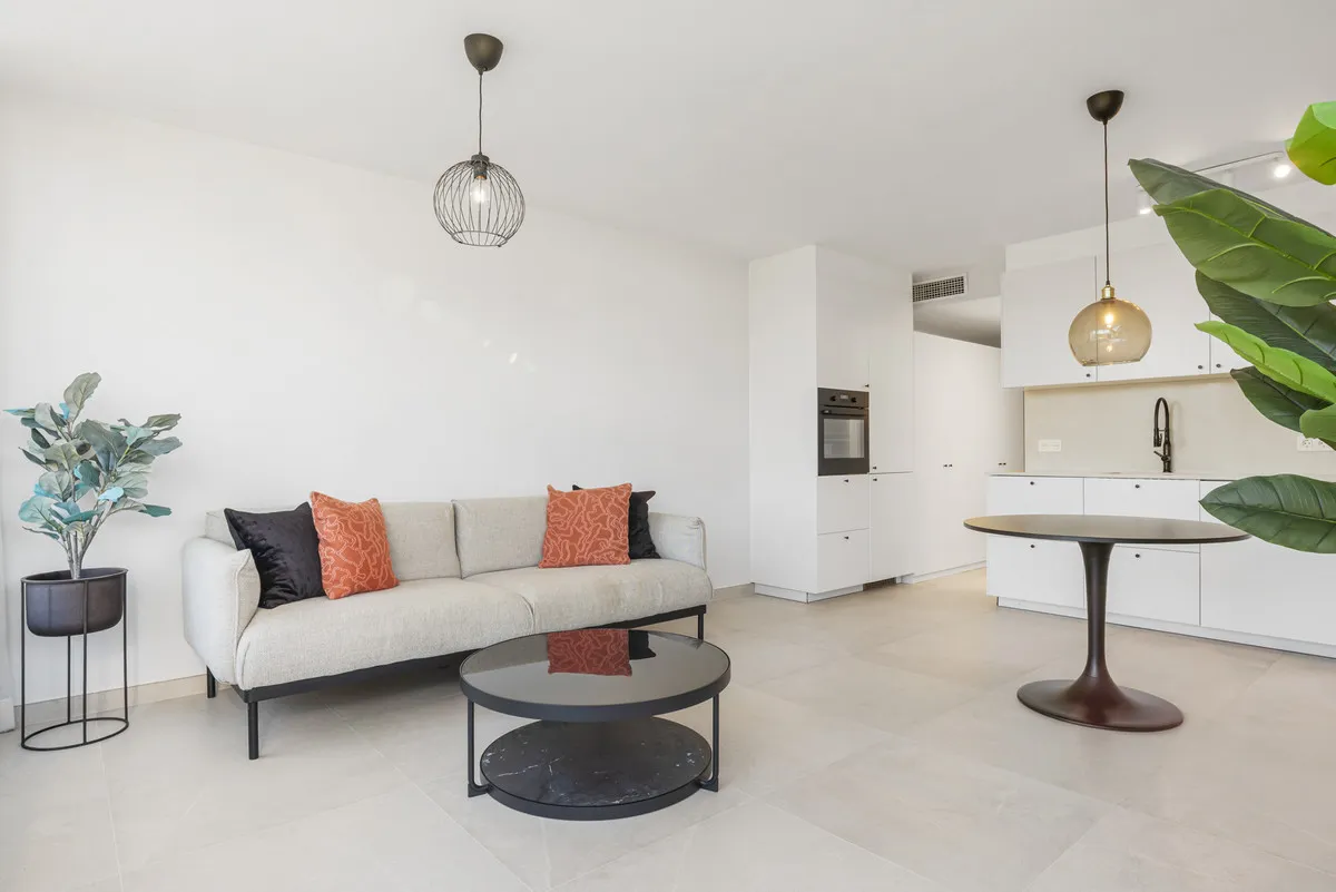 53a89edb-0c43-40f3-972b-ee123e5cad25