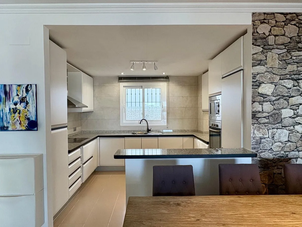 3c8fd4bc-eadc-400e-9dd4-c0aaa2543f8d