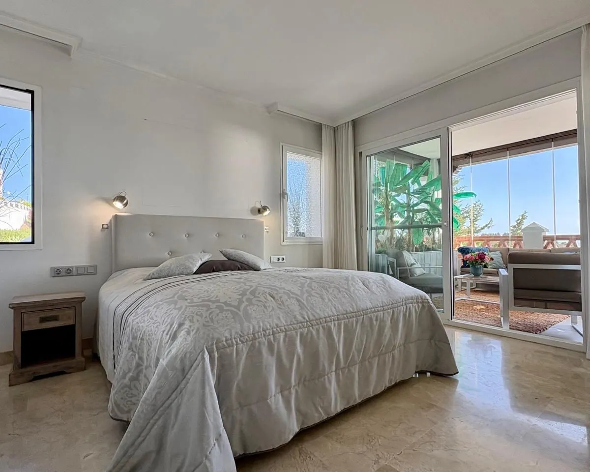 70033018-8850-40fb-b8c4-897391c87538