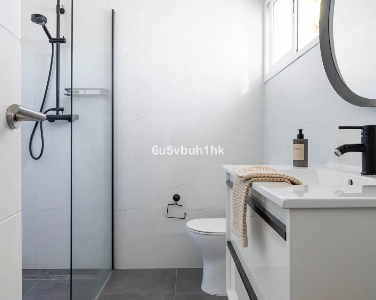 a5e24574-848b-42cf-9d9c-e85ffa4f5b03