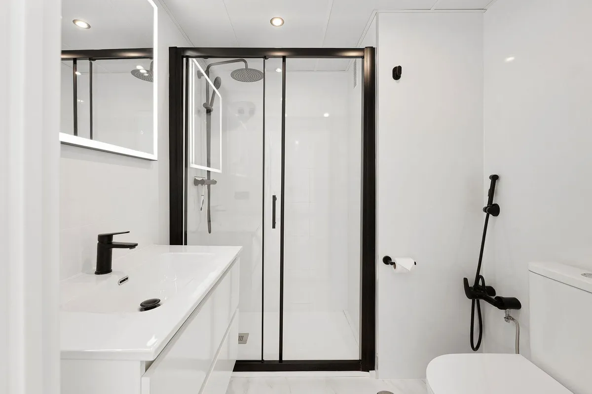 6f5a51c6-6d02-49c4-8d57-c1a52ff635f0