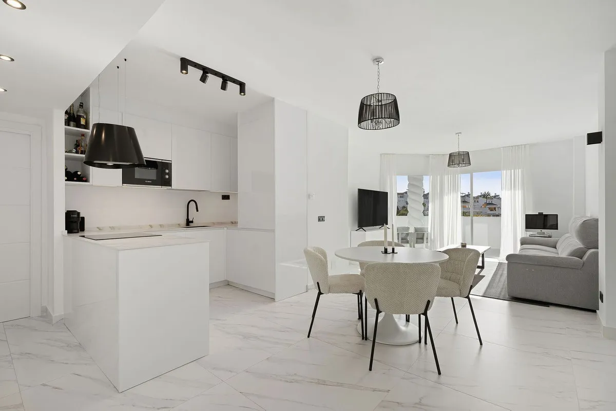 9a92c900-e785-4f71-83fe-b490afbcf9ee