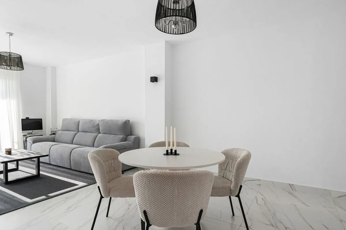 b71e3cdb-d4c7-41bb-9292-d747d695e856