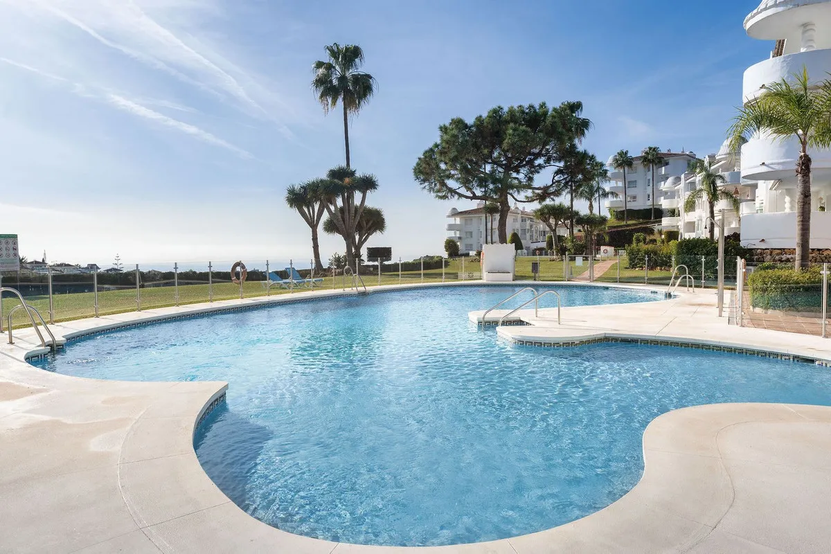 f0b26e1b-7a10-46c3-ae6a-0110f90b36ec