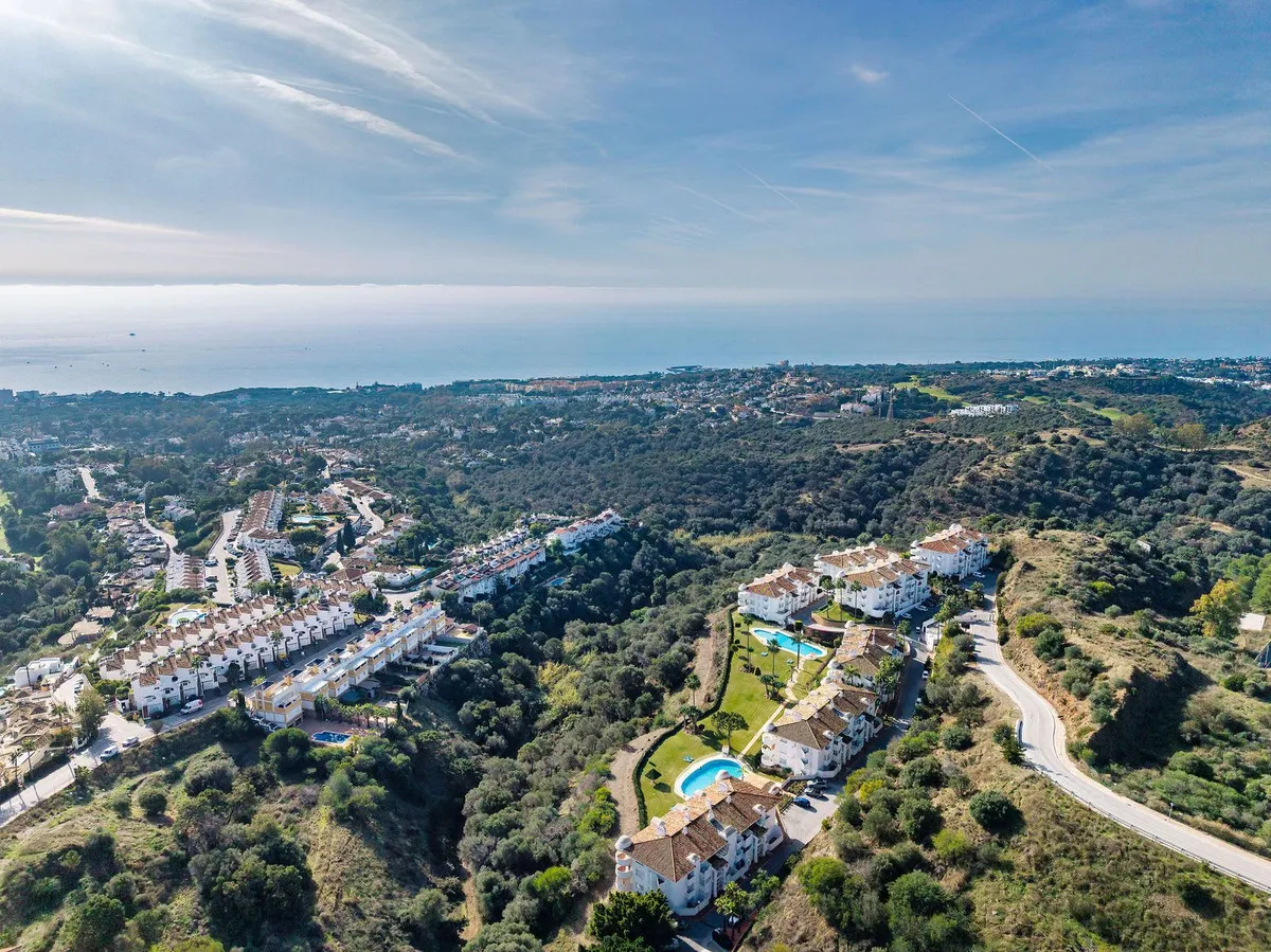 f4e4a9d2-8041-4a14-859a-f6947501d815